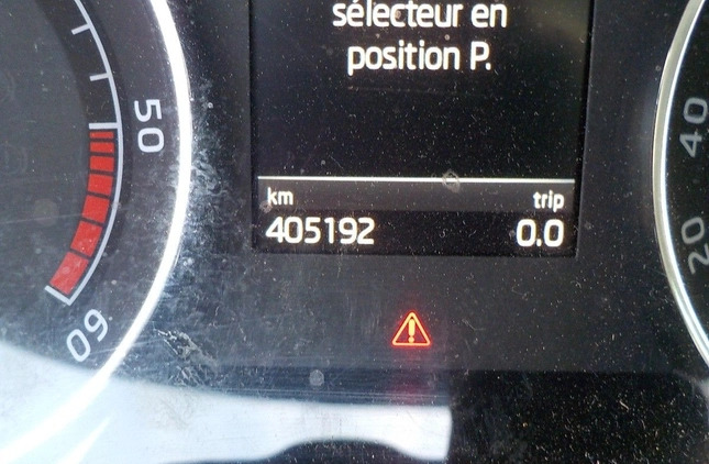 Skoda Superb cena 37900 przebieg: 405193, rok produkcji 2017 z Krynki małe 407